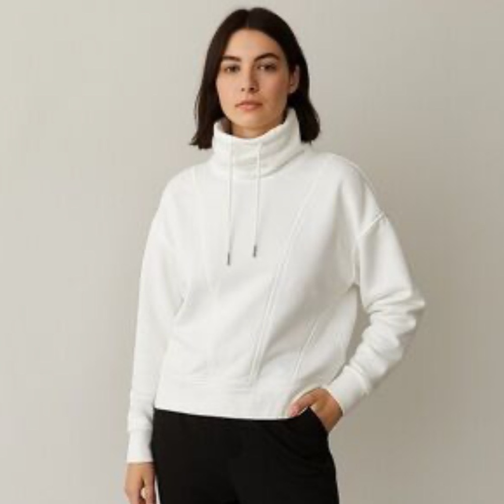 Banana Republic Funnel Neck Sweatshirt XS White Cozy Fleece Cropped Pullover